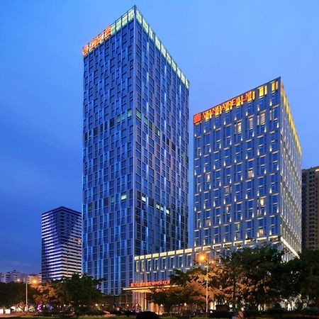 Wanda Realm Liuzhou Hotel Exterior photo